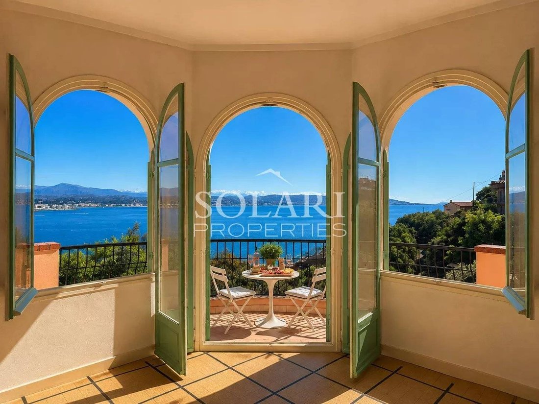 Villa in Théoule-sur-Mer, Provence-Alpes-Côte d'Azur, France 2 - 17865691