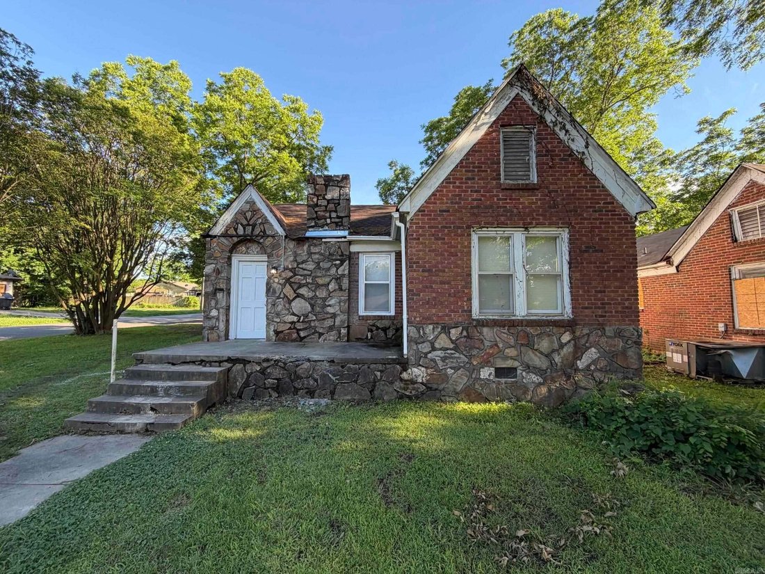Little Rock, Arkansas, United States 4 - 18702784