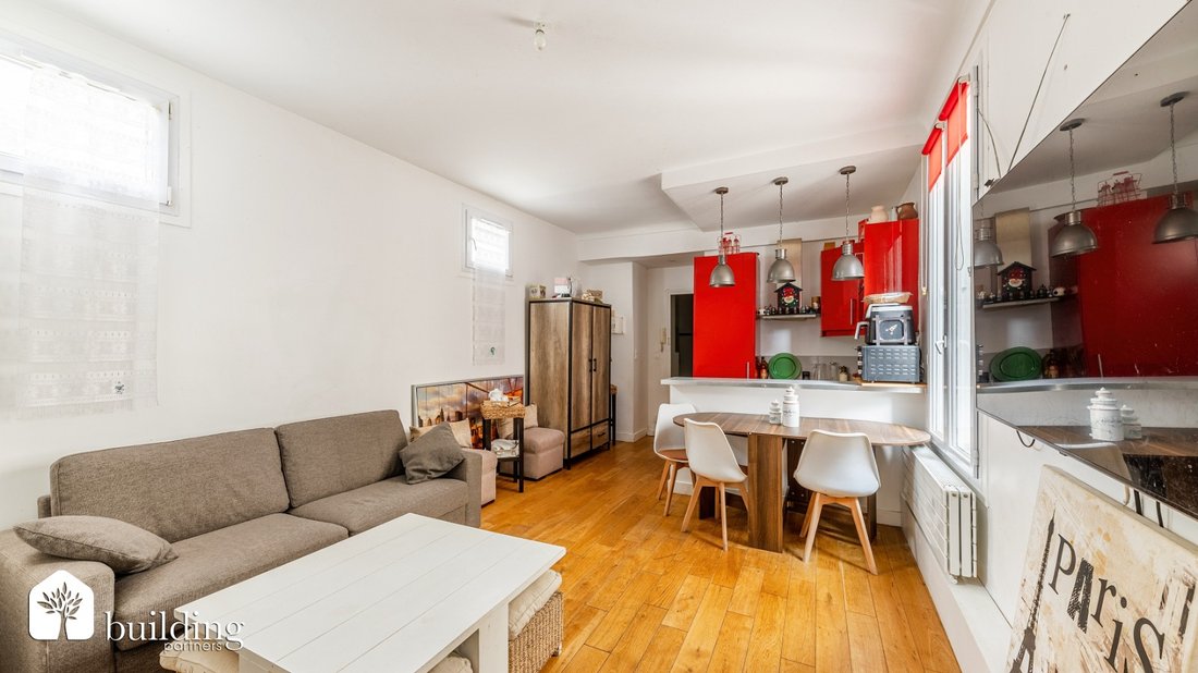 Apartment in Pereire-Malesherbes, Paris 17e Arrondissement, Paris 5 - 18709233