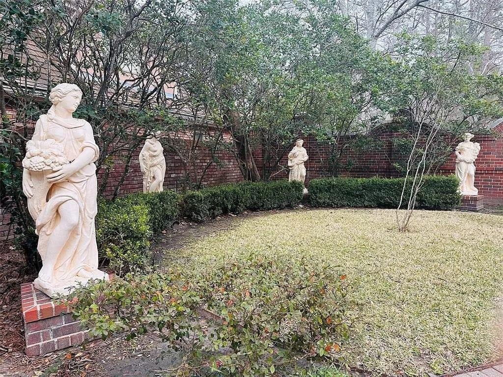 House in Houston, Texas, United States 5 - 18306528