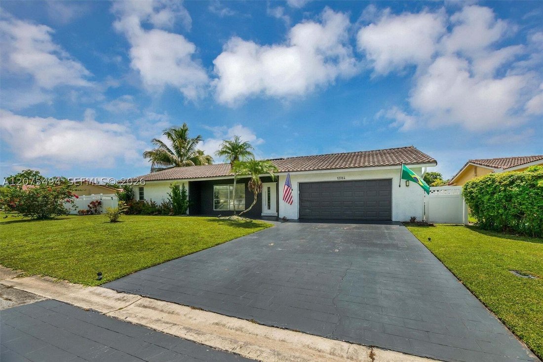 House in Coral Springs, Florida, United States 3 - 18706054