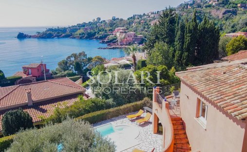 Villa in Théoule-sur-Mer, Provence-Alpes-Côte d'Azur, France 1