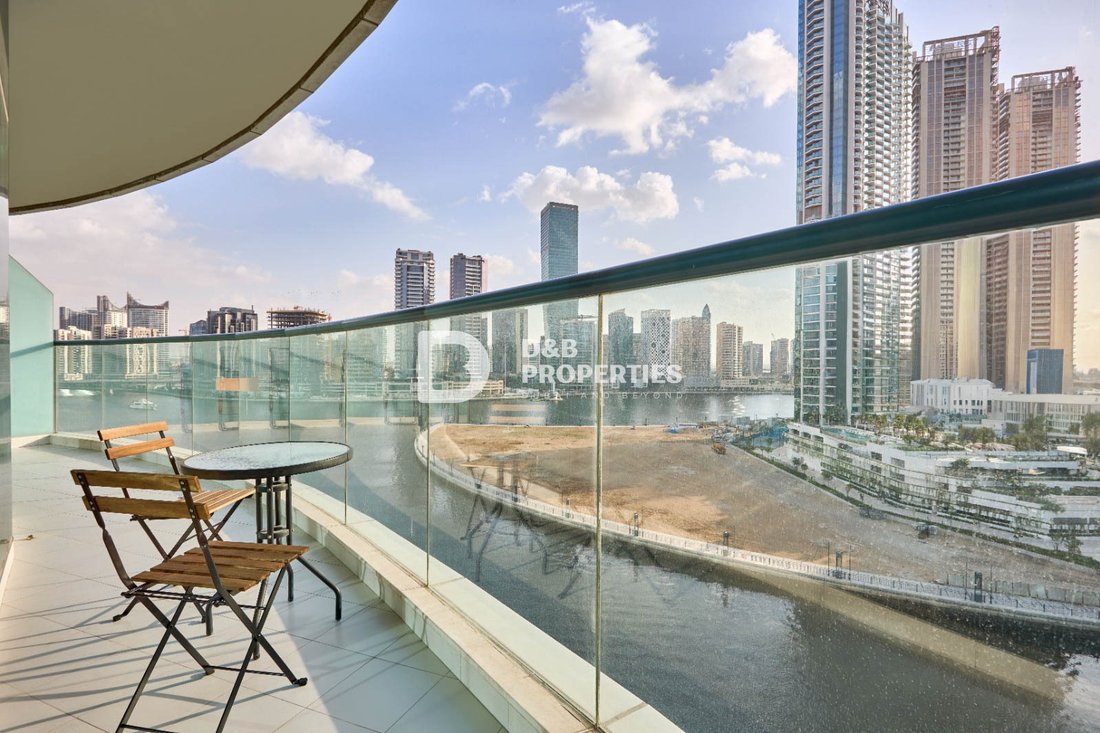 Apartment in Business Bay, Dubai, United Arab Emirates 5 - 18702828