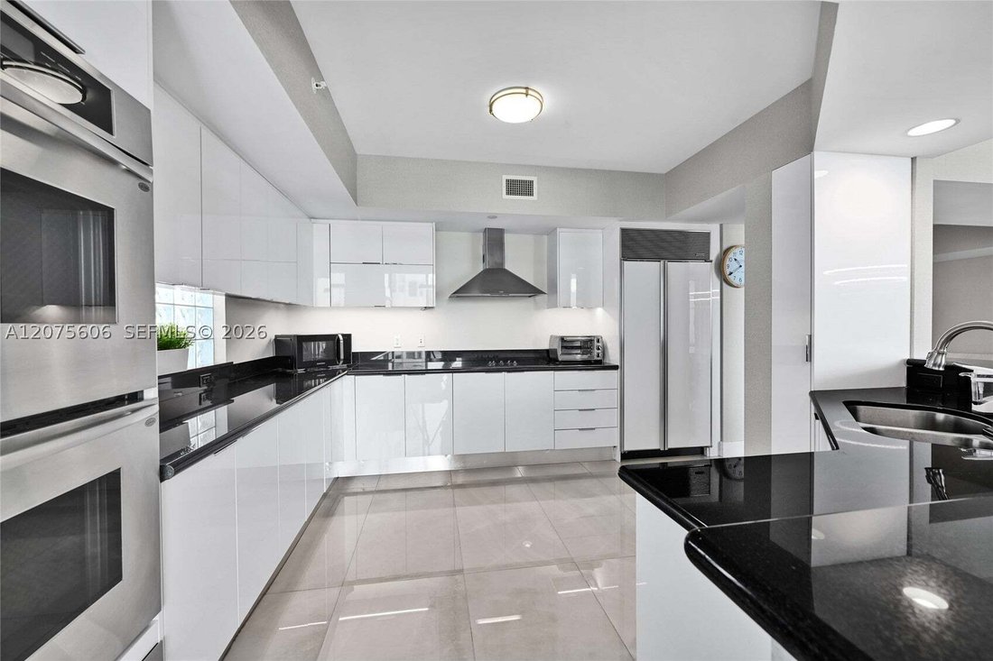 Condo in Golden Beach, Florida, United States 3 - 18706013