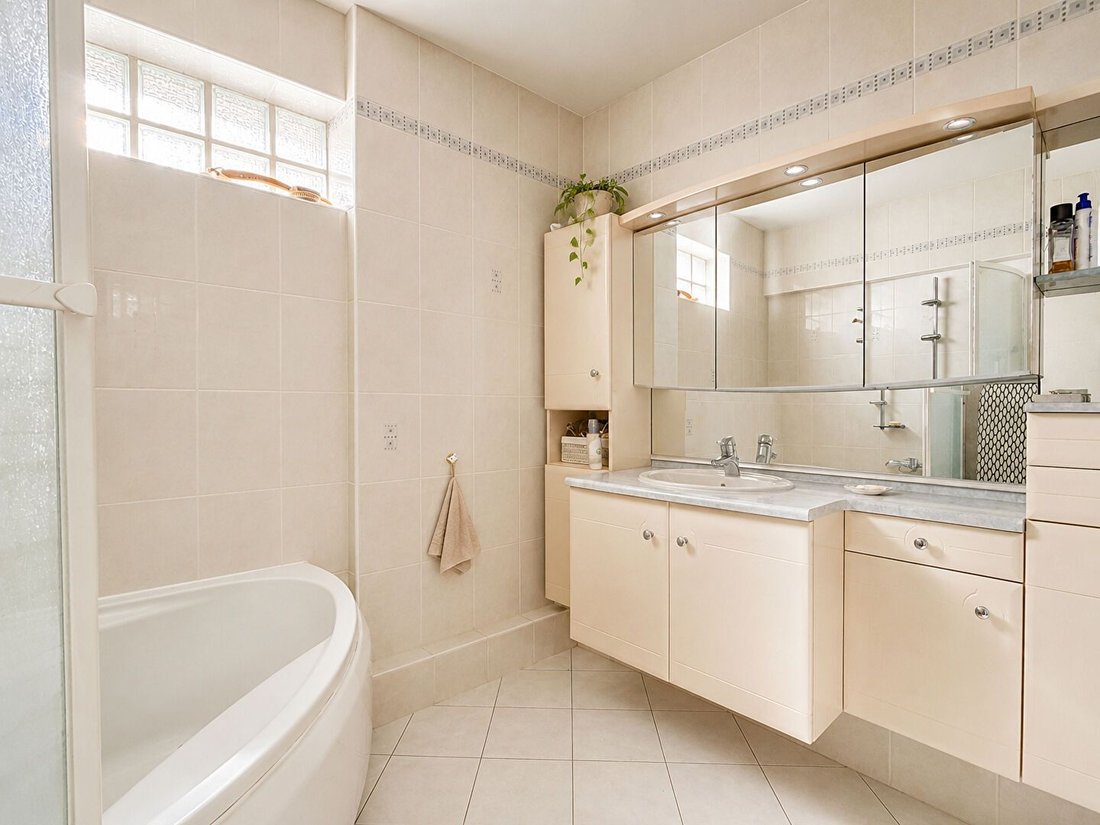 Apartment in Bois-Colombes, Ile-de-France, France 4 - 18711928