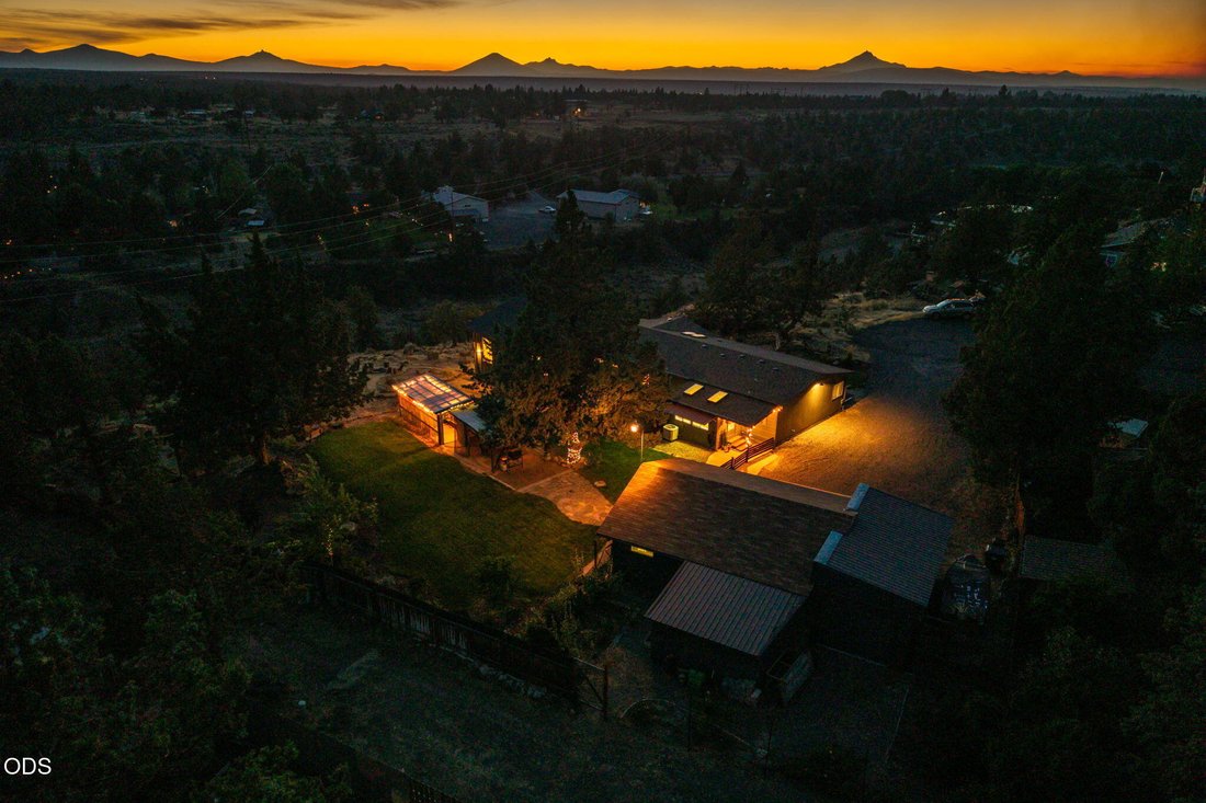 Terreno en Redmond, Oregón, Estados Unidos 2 - 18656719