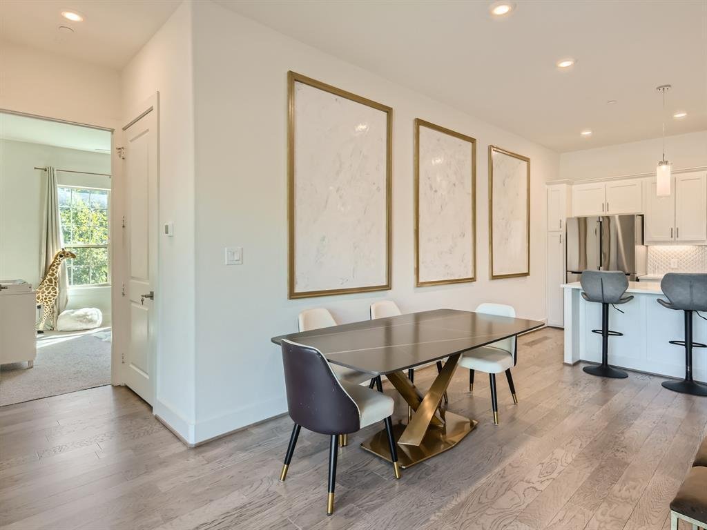 Condo in Addison, Texas, United States 5 - 18706724