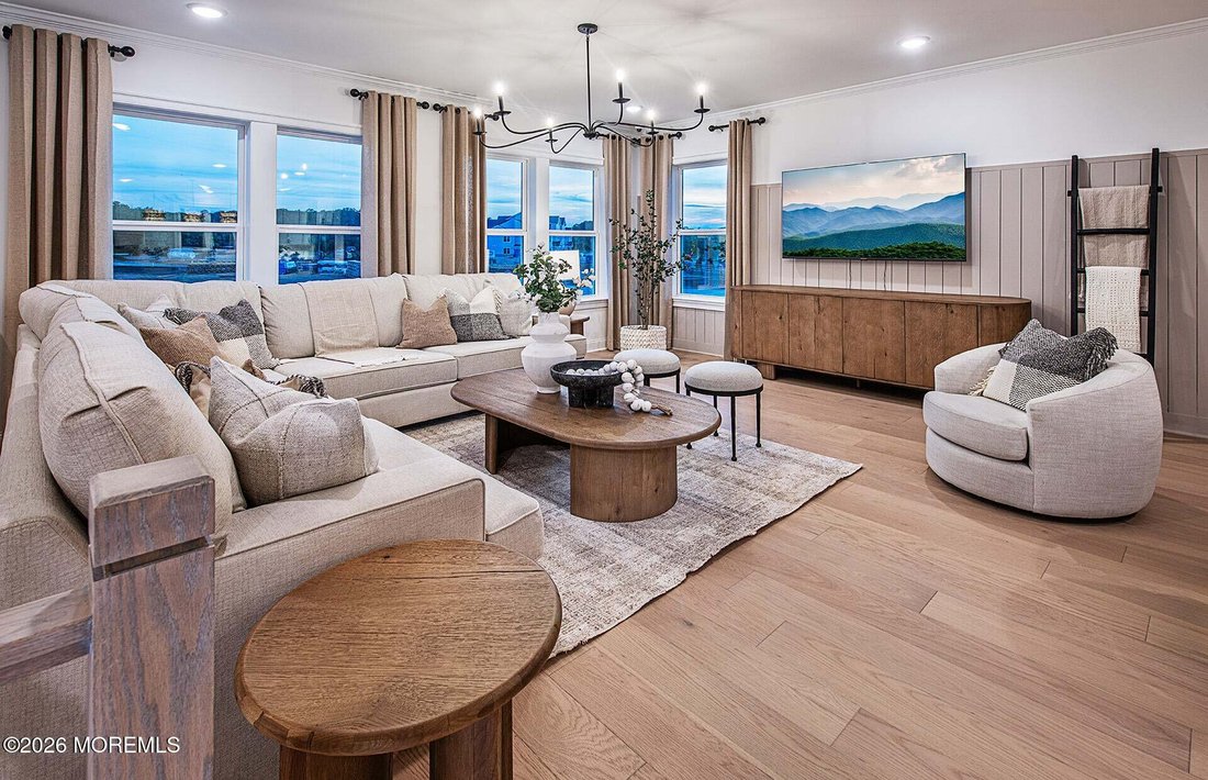 Condo in Marlboro Township, New Jersey, United States 2 - 18710005