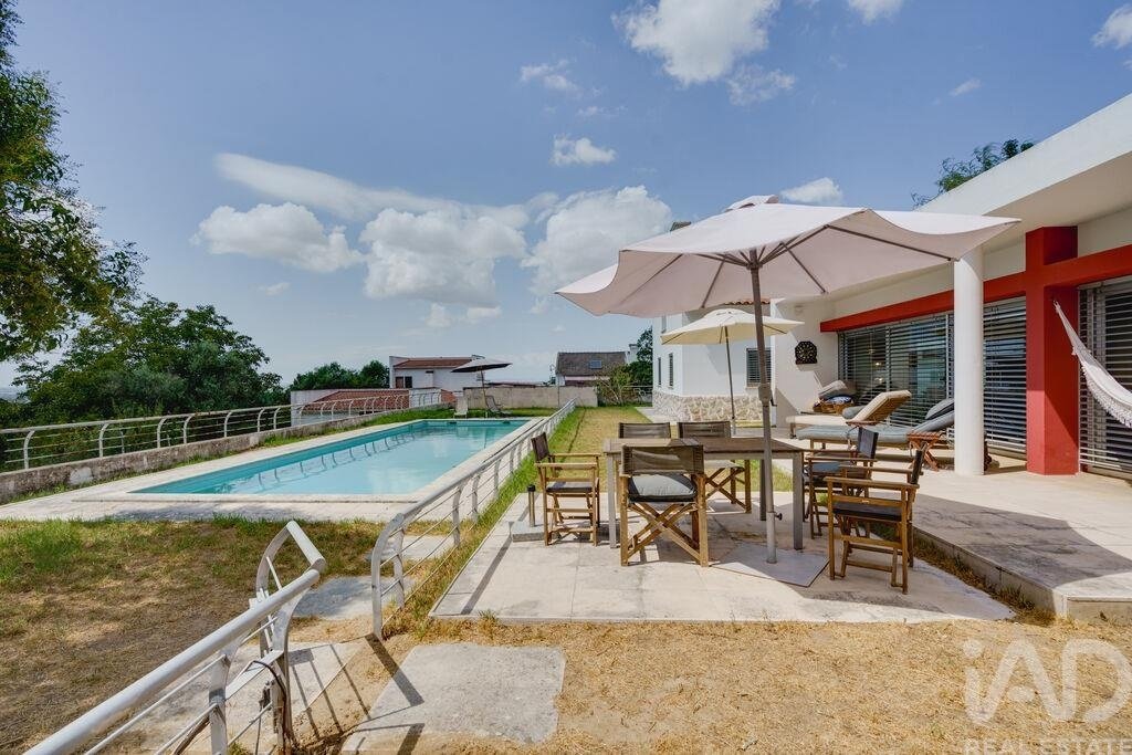 Townhouse in Quinta do Anjo, Setubal, Portugal 1 - 18343209
