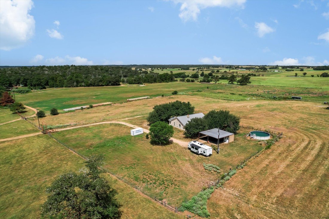 Casa en Evergreen, Texas, Estados Unidos 2 - 18705557