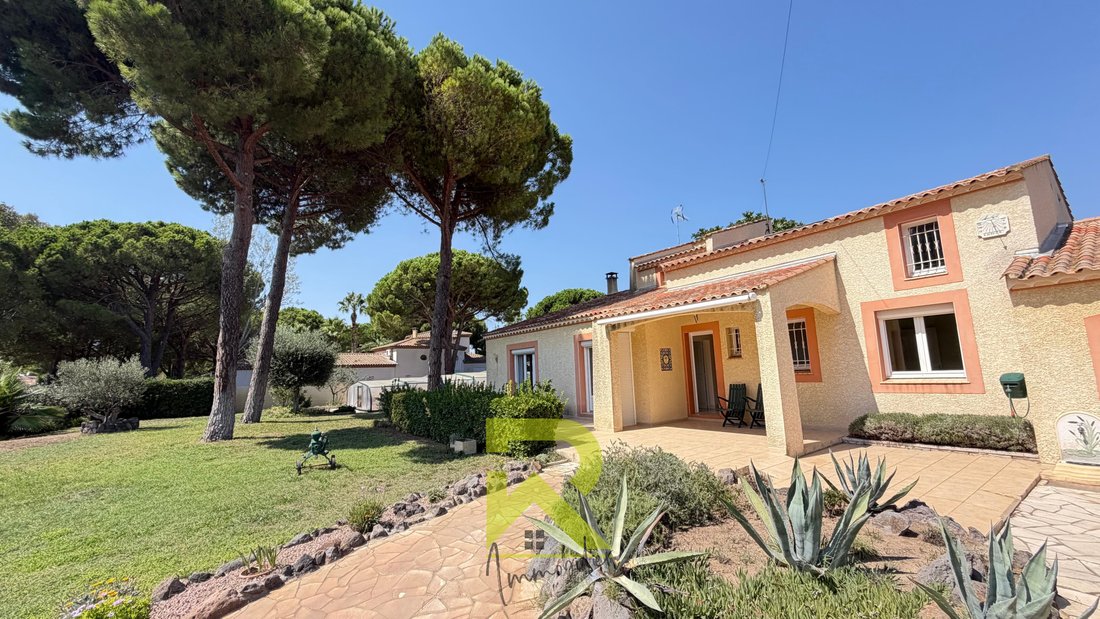 Villa in Le Grau d'Agde, Agde, France 1 - 18708982