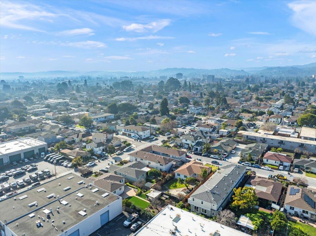San Mateo, California, United States 5 - 18705625