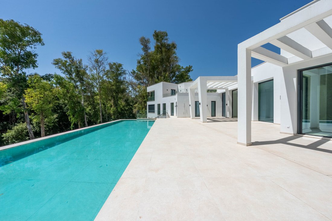 Villa in Guadiaro, San Roque, Andalusia 3 - 18708613