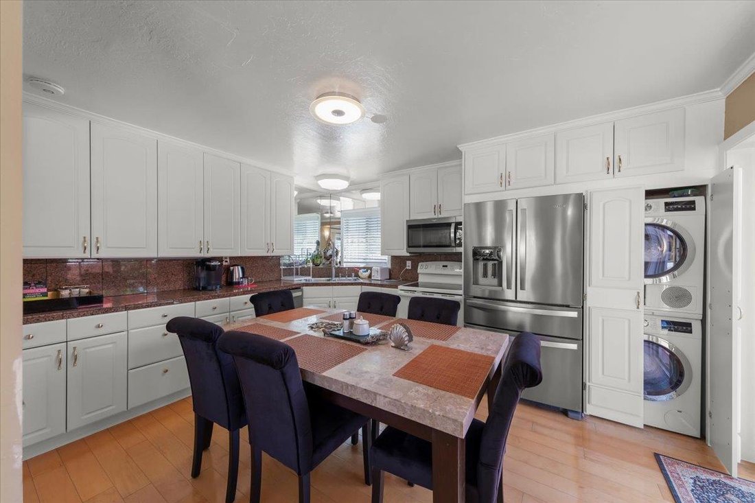 House in San Carlos, California, United States 5 - 18705604