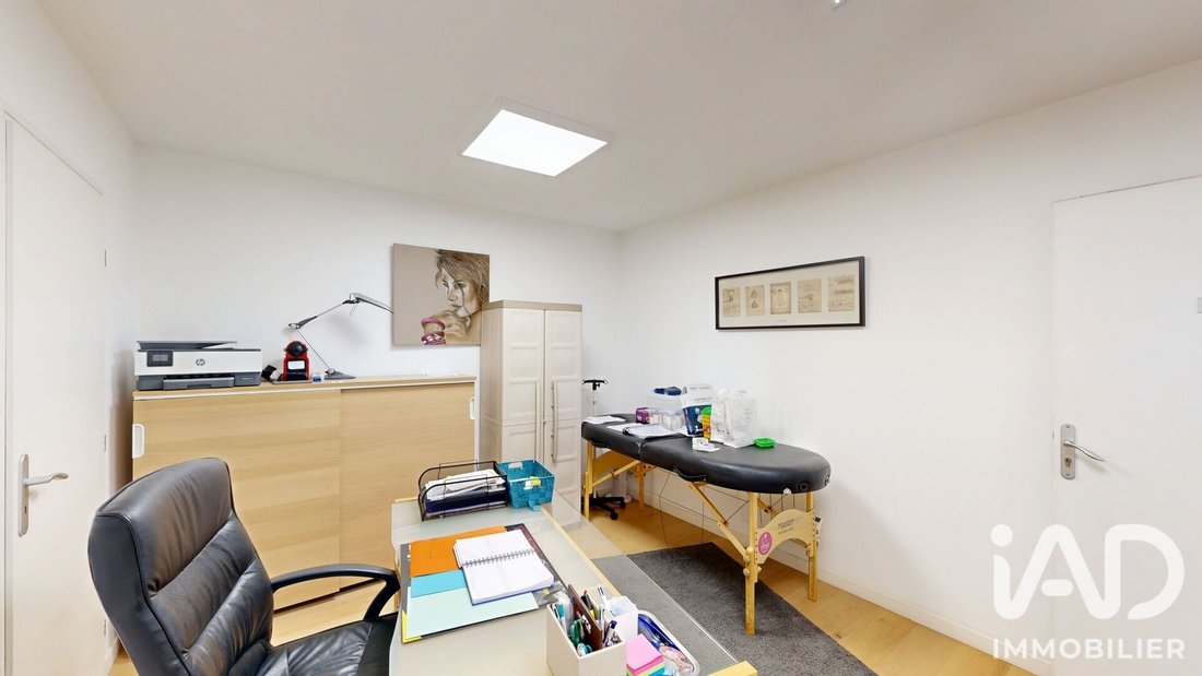 Bourg, Lambersart, France 5 - 18709930