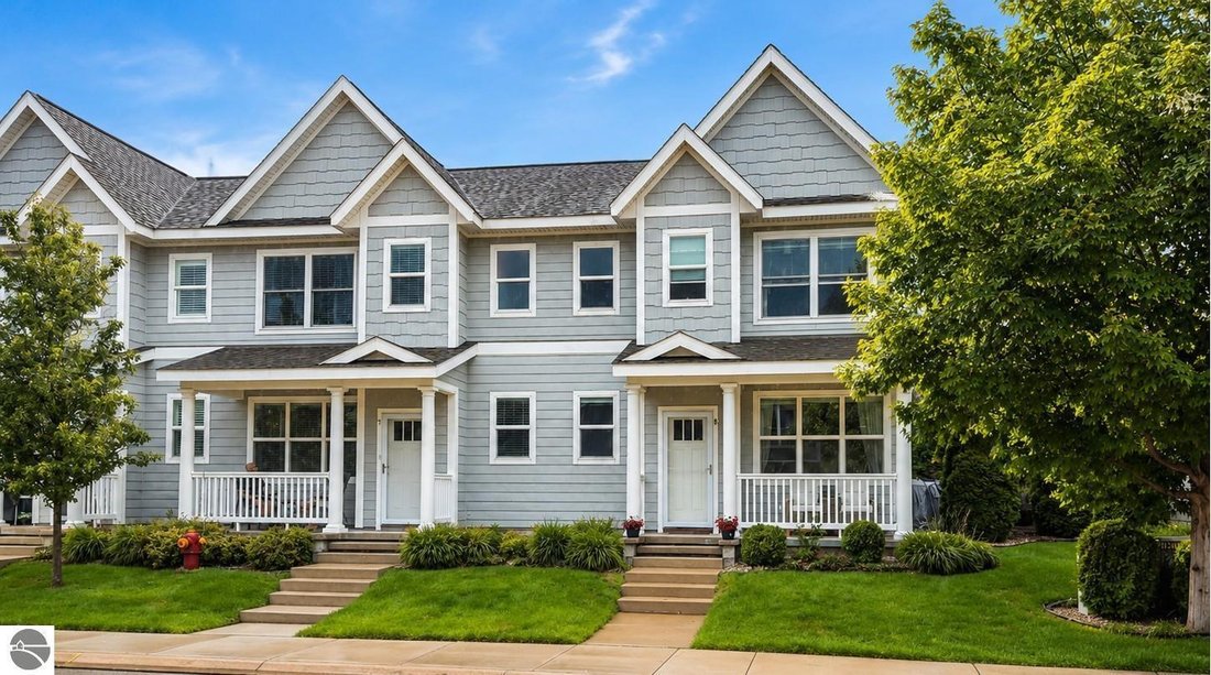 House in Garfield Township, Michigan, United States 1 - 18705160