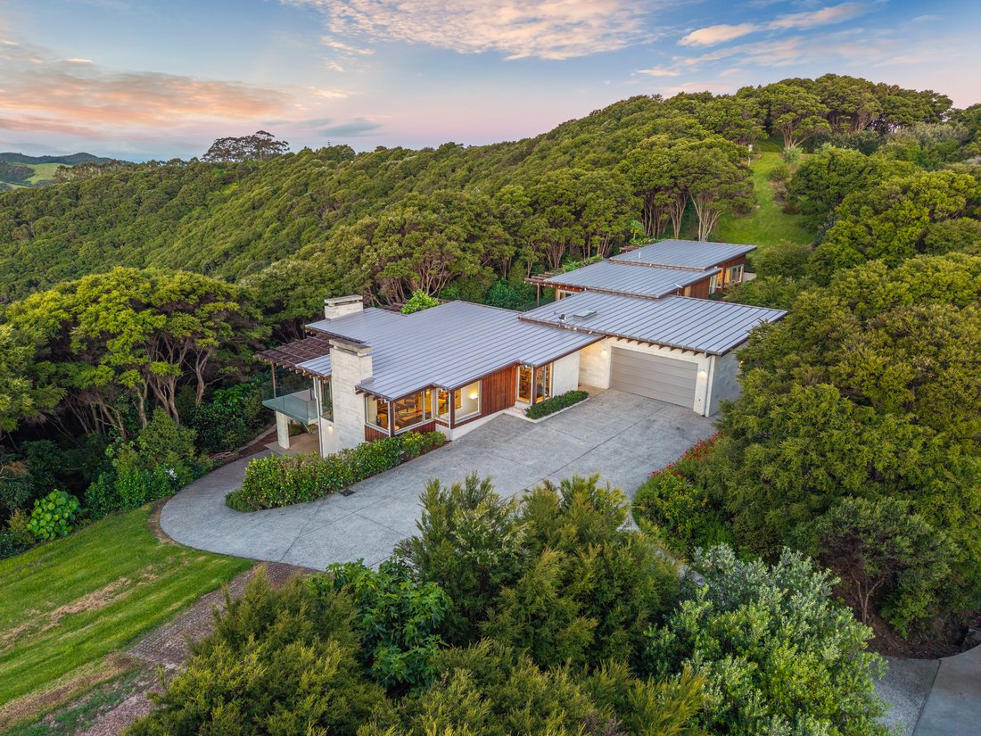 House in Waiheke Island, Auckland, New Zealand 2 - 18715116