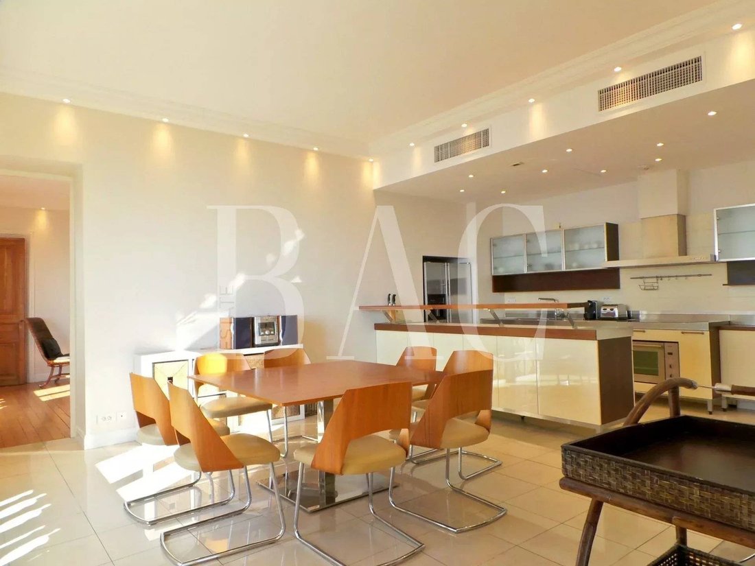 Apartment in Cannes, Provence-Alpes-Côte d'Azur, France 2 - 15622635