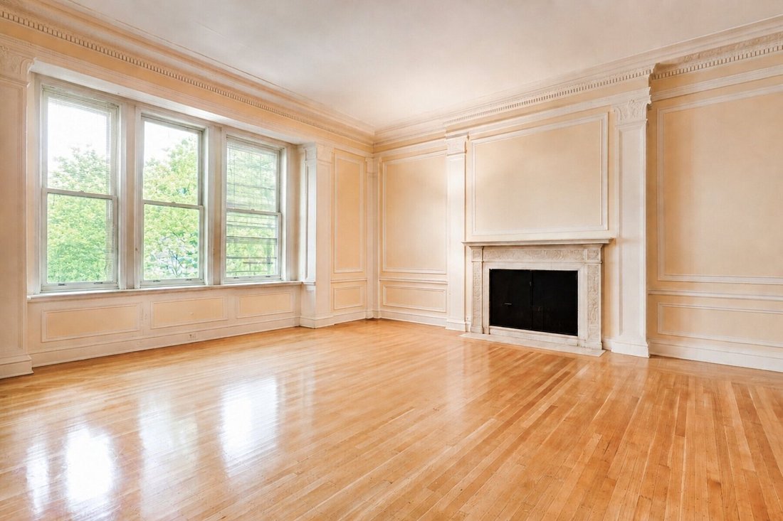 House in Montreal, Quebec, Canada 3 - 18706820
