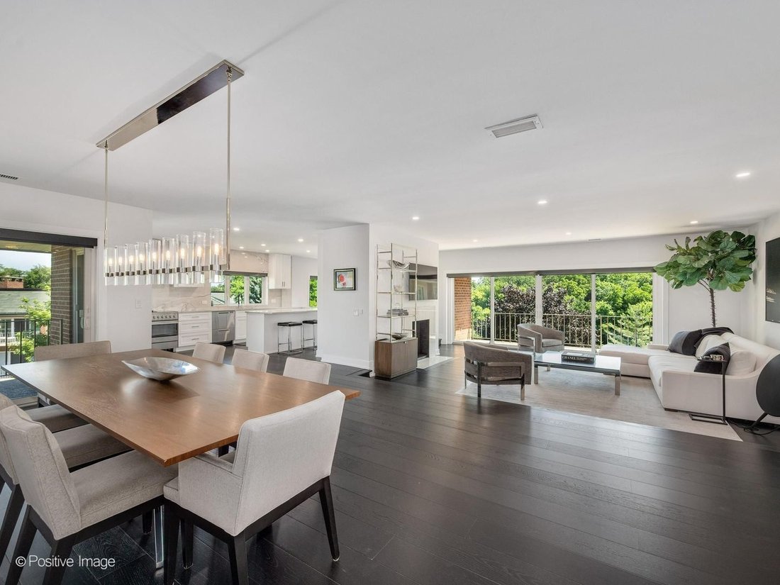 Condo in Oak Brook, Illinois, United States 2 - 18710192
