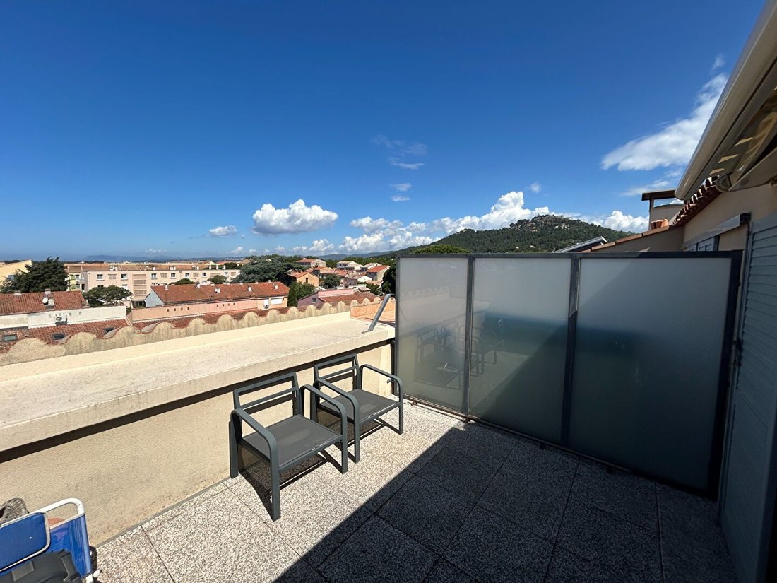 Apartment in Le Fort, Six-Fours-les-Plages, France 3 - 18707168