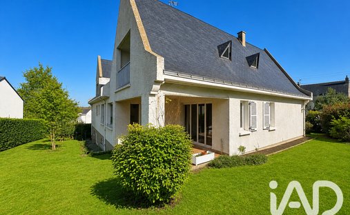 House in La Cholière, Orvault, France 1