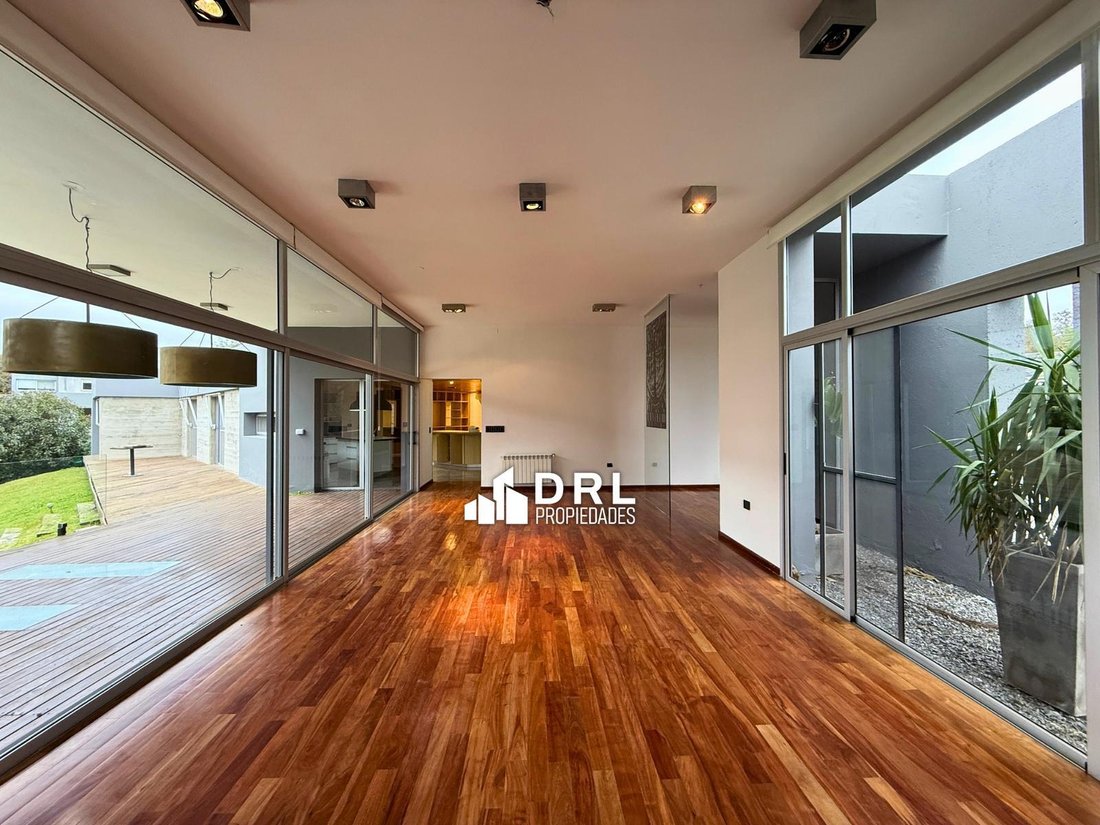 House in La Calera, Cordoba, Argentina 1 - 18702708