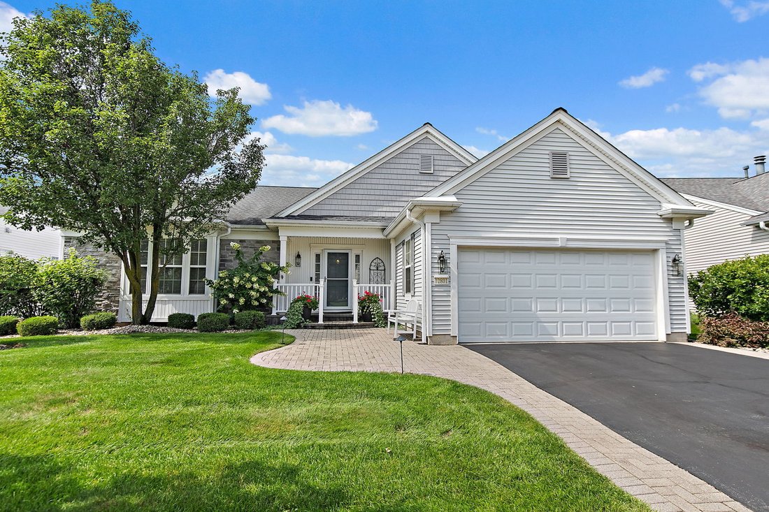 House in Huntley, Illinois, United States 1 - 18706179