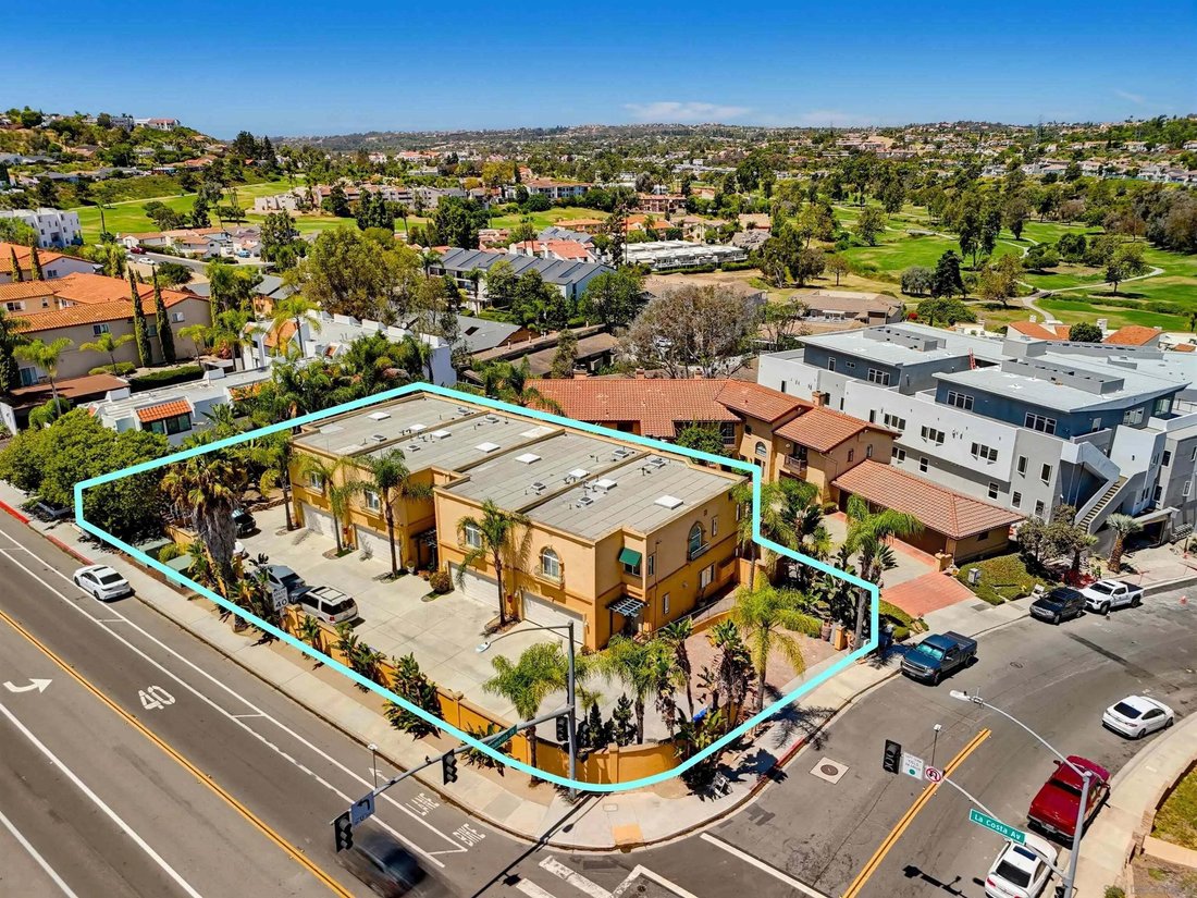 Carlsbad, California, United States 1 - 18705993