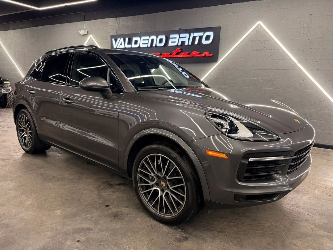 Suv in Pompano Beach, FL, United States 1 - 18709520