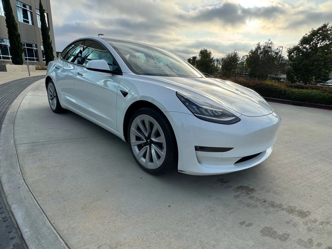 Sedan in Riverside, CA, United States 3 - 18710459