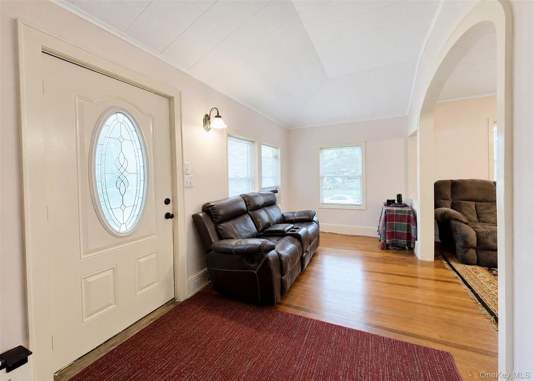 Casa en Farmingville, Nueva York, Estados Unidos 4 - 18713688
