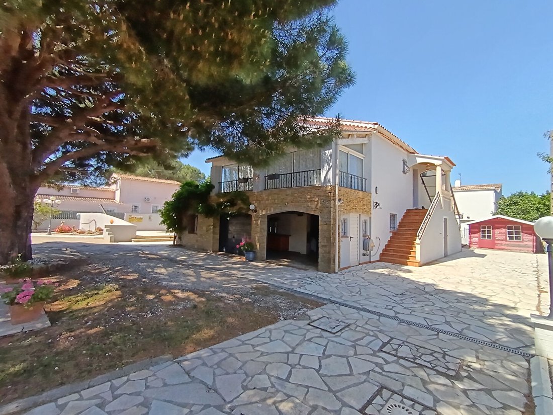Haus in Six-Fours les Plages, Provence-Alpes-Côte d'Azur, Frankreich 1 - 18703026