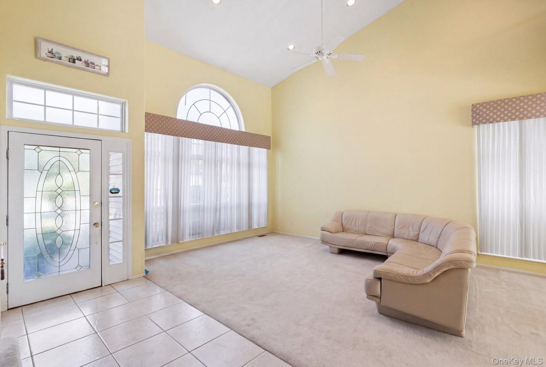 Condominio en Hauppauge, Nueva York, Estados Unidos 4 - 18711865