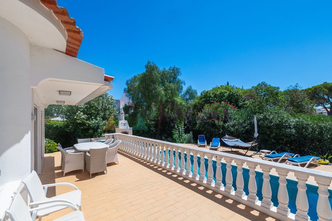 Villa in Quarteira, Algarve, Portugal 2 - 18704296