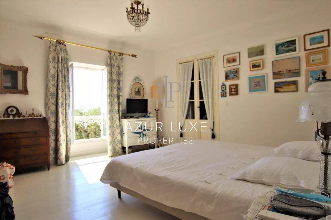 Villa in Beaulieu-sur-Mer, Provence-Alpes-Côte d'Azur, France 5 - 15768481