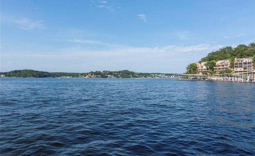 House in Lake Ozark, Missouri, United States 1