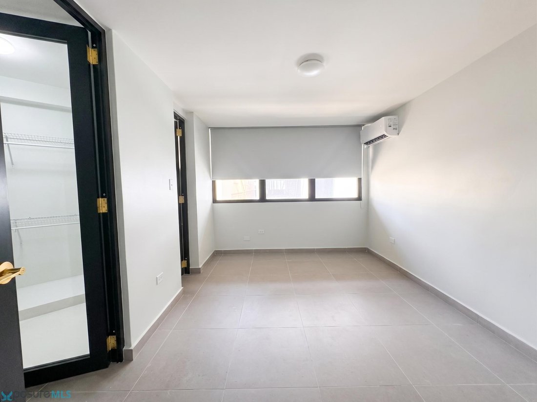 Apartment in San Juan, San Juan, Puerto Rico 4 - 18713995