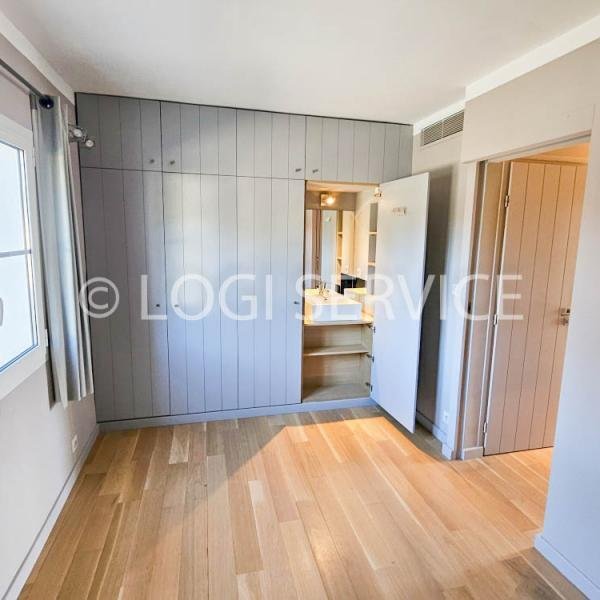 House in Zone Ouest Urbaine, Saint-Tropez, France 4 - 18013592