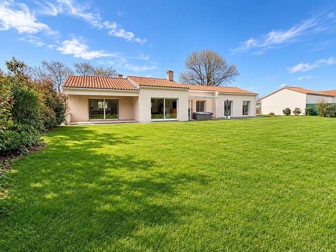 Villa in Sallertaine, Challans, France 1 - 17335322