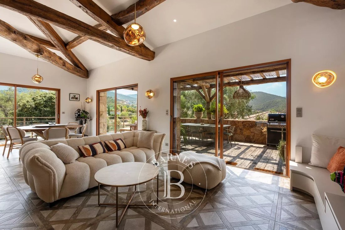 Villa in Albitreccia, Corsica, France 3 - 18704212