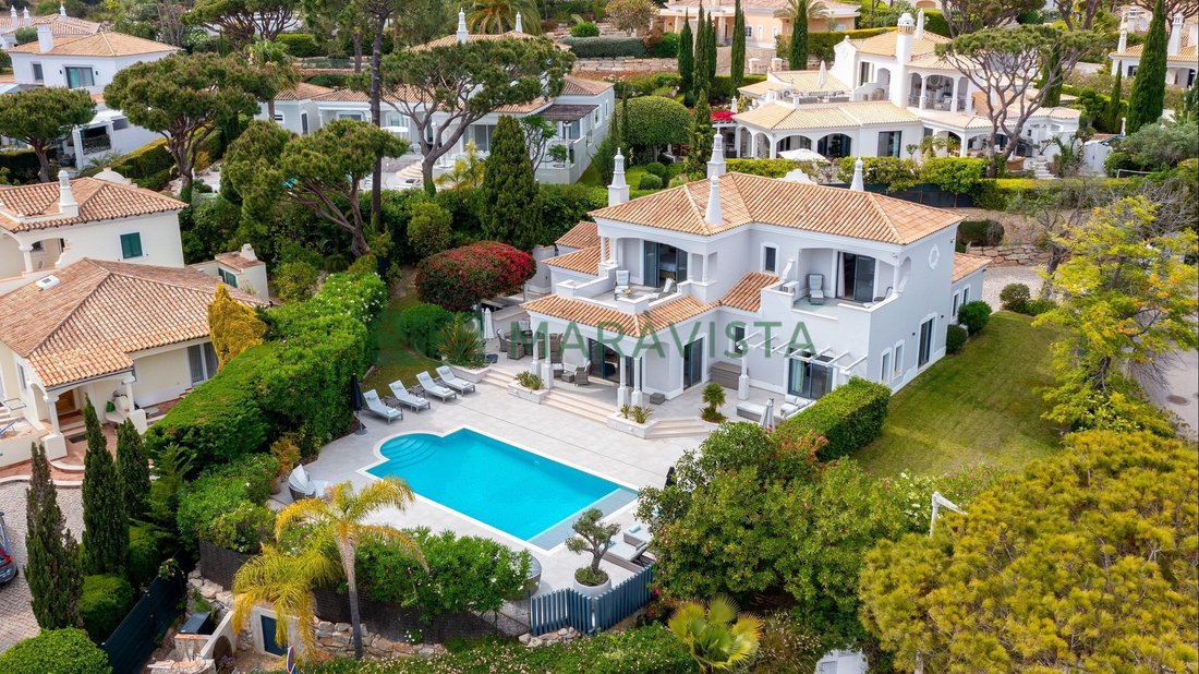 Villa in Vale do Lobo, Almancil, Portugal 1 - 18704714