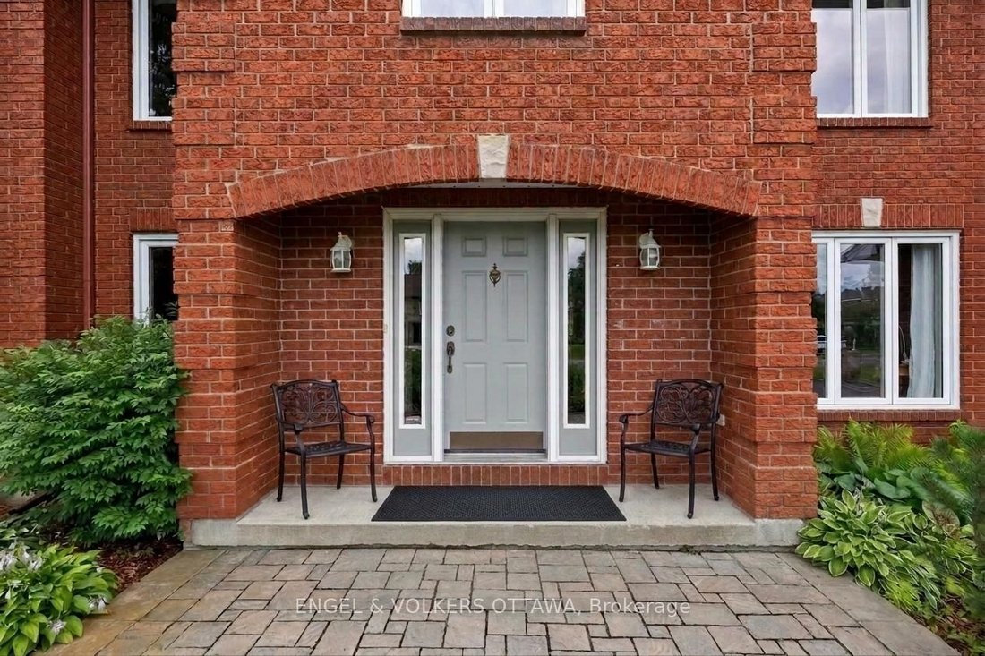 House in Ottawa, Ontario, Canada 4 - 18706976
