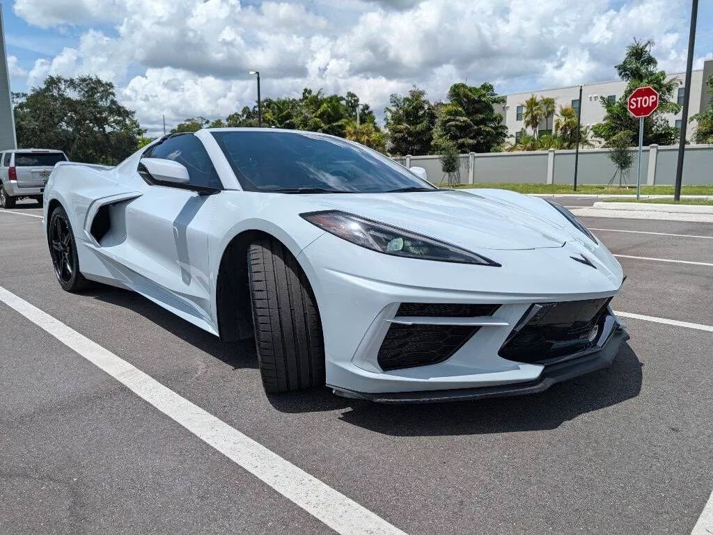 Coupe in Tampa, FL, United States 4 - 18714246