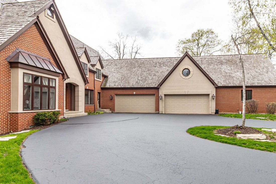 House in Barrington Hills, Illinois, United States 2 - 18706225