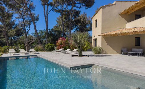 Villa in Sud Est, Ollioules, France 1