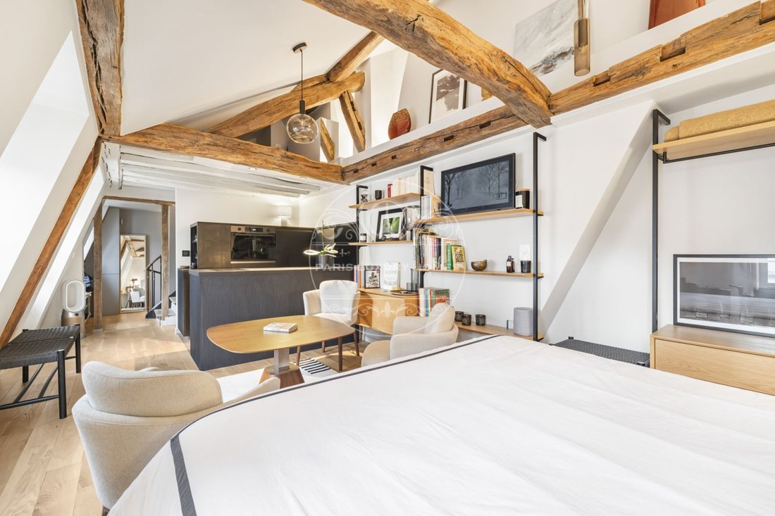 Apartment in Saint Gervais, Paris 4e Arrondissement, Paris 5 - 18709103