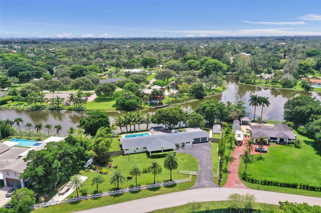 House in Davie, Florida, United States 1 - 18706041