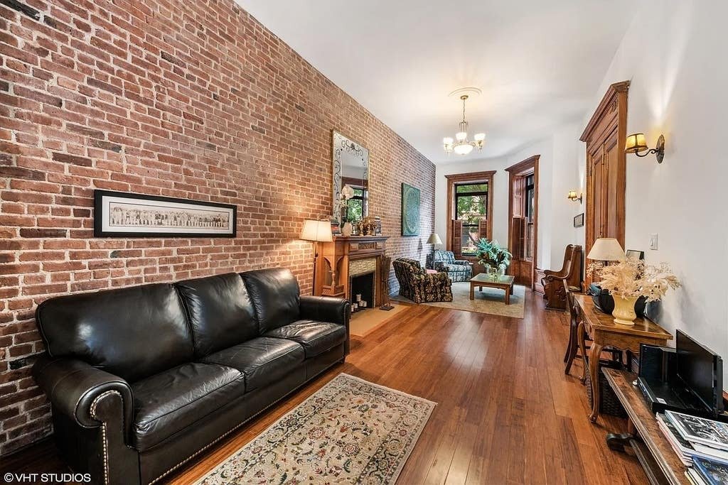House in New York, New York, United States 5 - 18708077