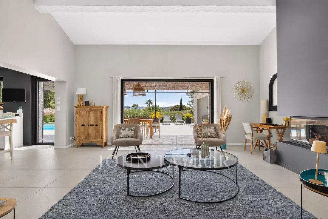 Villa in Saint-Cyr-sur-Mer, Provence-Alpes-Côte d'Azur, France 4 - 18704101